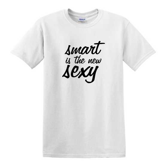 Smart is the new sexy egyedi grafikás férfi póló