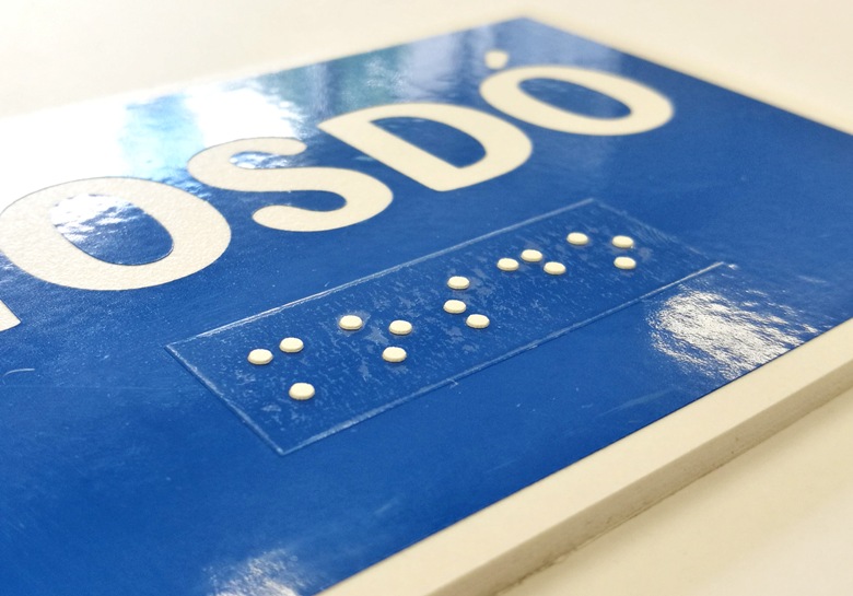 Braille írás felragasztható öntapadós víztiszta fóliára nyomtatva