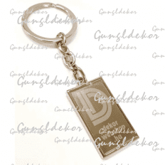 Gravírozott téglalap alakú kulcstartó egyedi szöveggel vagy logóval 40x28 mm