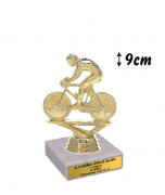 Figura kerékpáros márványtalppal gravírtáblával 9cm FSE-589